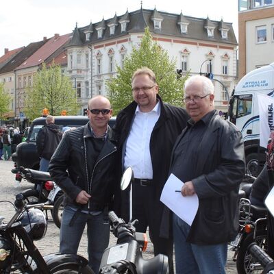 Bild vergrößern: Aktion 750 DDR-Kleintransportmittel für 750 Jahre Anklam