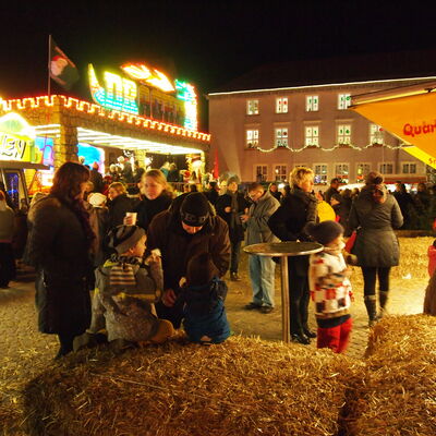 Bild vergr&ouml;&szlig;ern: Anklamer Adventsmarkt 2013