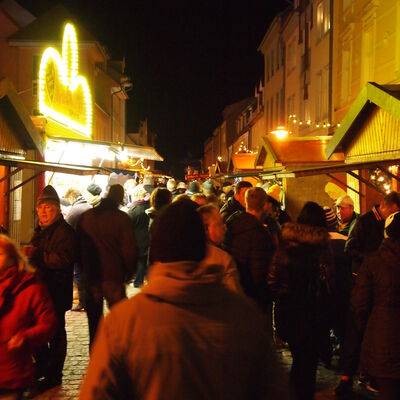 Bild vergr&ouml;&szlig;ern: Anklamer Adventsmarkt 2013