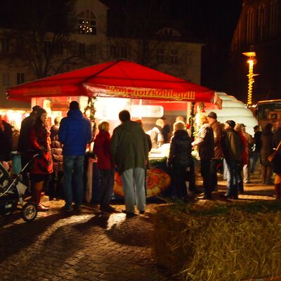 Bild vergr&ouml;&szlig;ern: Anklamer Adventsmarkt 2013