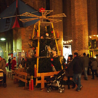Bild vergr&ouml;&szlig;ern: Adventsmarkt 2011