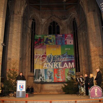 Bild vergr&ouml;&szlig;ern: Anklam im Advent 2014