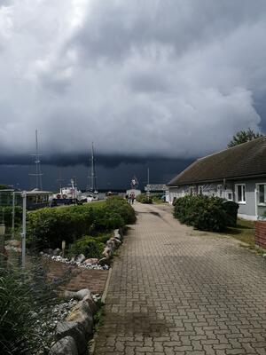 Bild vergr&ouml;&szlig;ern: Hafen_Rankwitz_Wolken_1