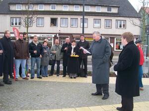 &Uuml;bergabe Neuer Markt