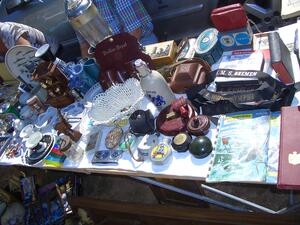 Bild vergr&ouml;&szlig;ern: 2005-09-04_Flohmarkt