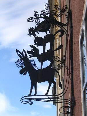 Bremer Stadtmusikanten - `Zunftzeichen` eines Spielzeugladens